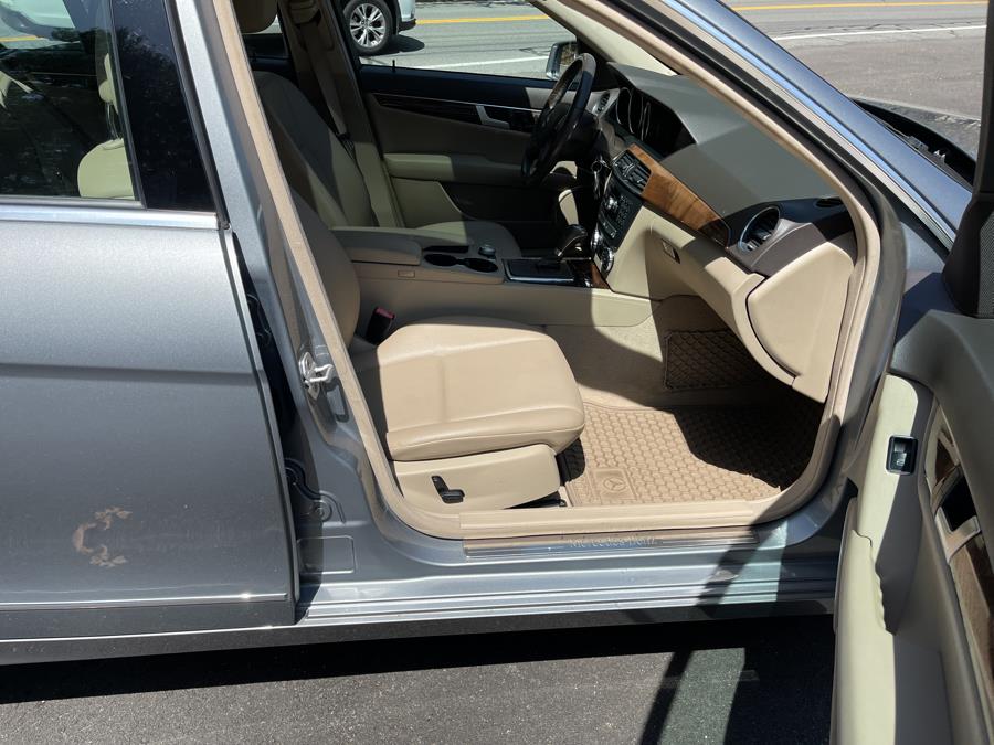2014 Mercedes-Benz C-Class C300 4MATIC Luxury photo
