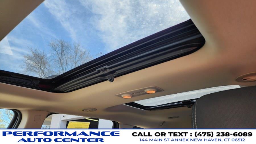 2013 Chevrolet Traverse LT photo