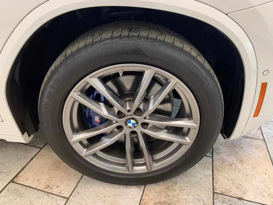 2021 BMW X4 M40i Sports Activity Coupe photo