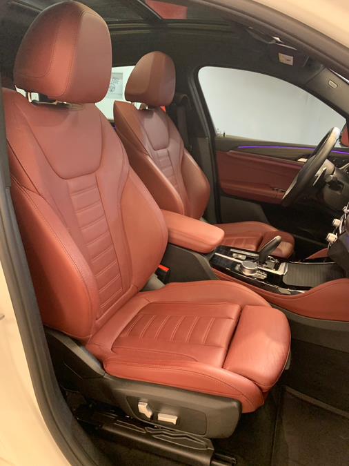 2021 BMW X4 M40i Sports Activity Coupe photo