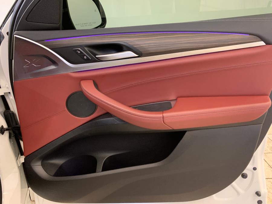 2021 BMW X4 M40i Sports Activity Coupe photo