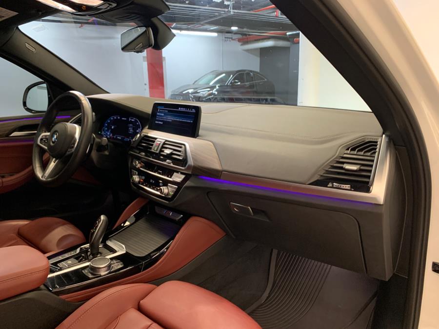 2021 BMW X4 M40i Sports Activity Coupe photo