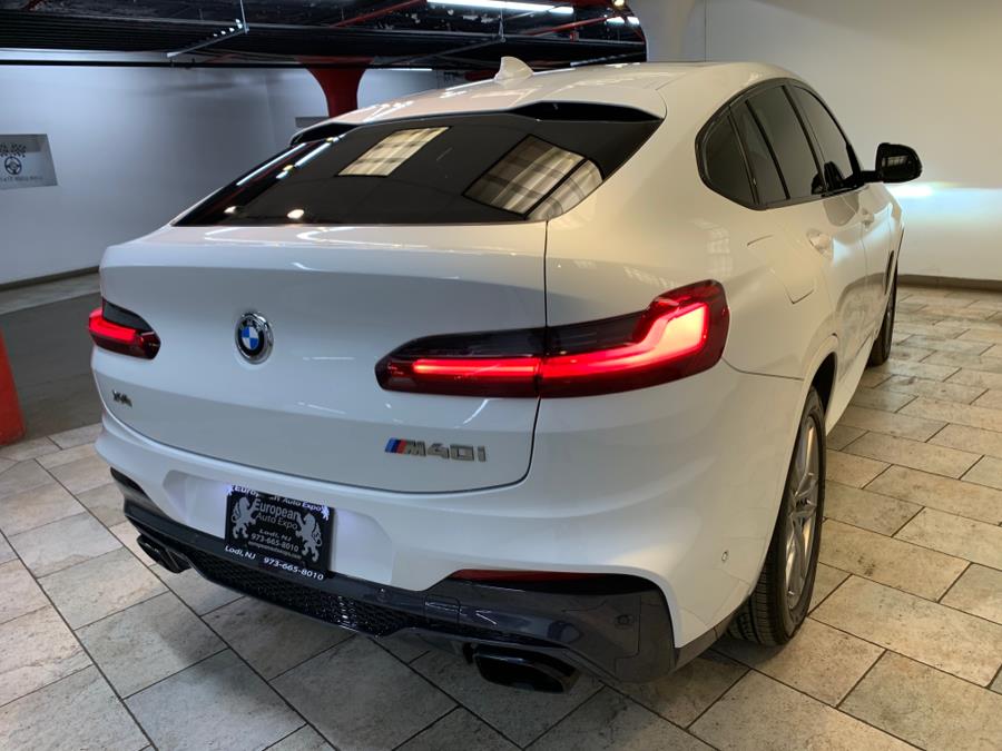 2021 BMW X4 M40i Sports Activity Coupe photo