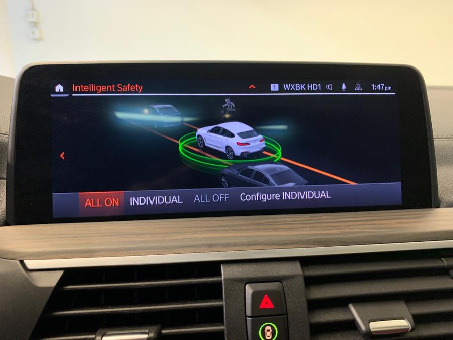 2021 BMW X4 M40i Sports Activity Coupe photo