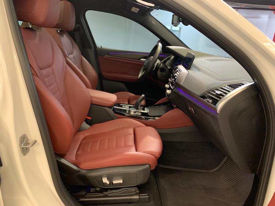 2021 BMW X4 M40i Sports Activity Coupe photo