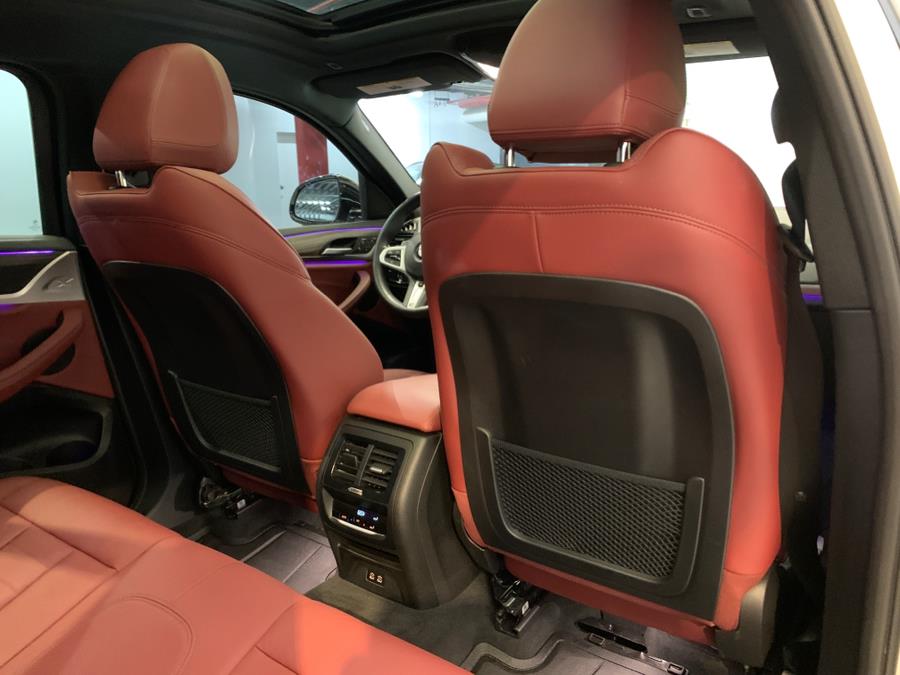 2021 BMW X4 M40i Sports Activity Coupe photo