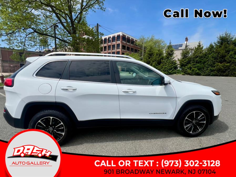 2015 Jeep Cherokee 4WD 4dr North photo