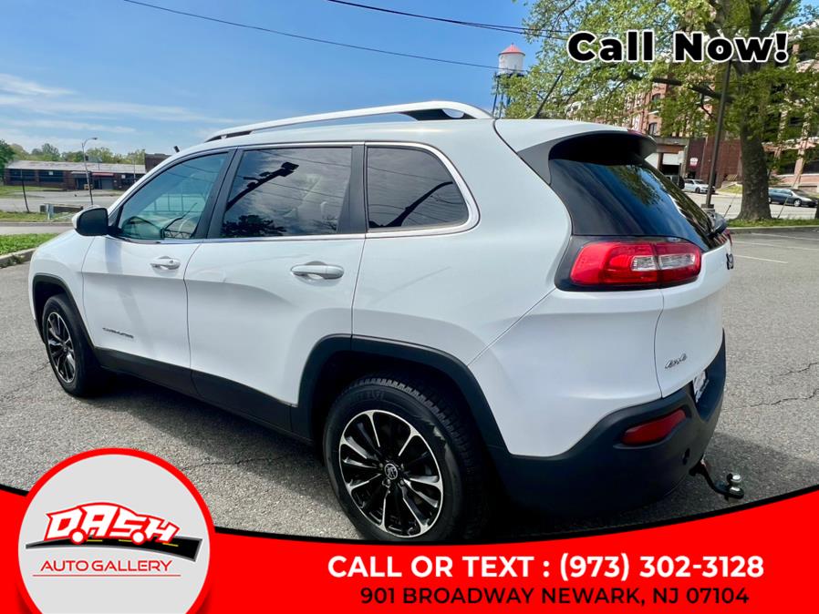 2015 Jeep Cherokee 4WD 4dr North photo