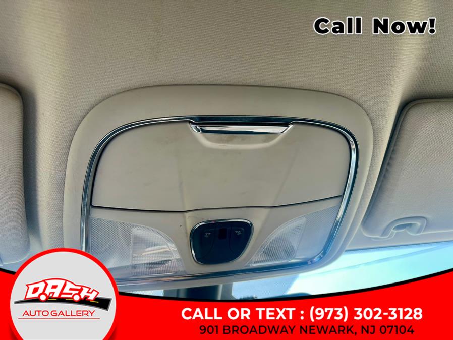 2015 Jeep Cherokee 4WD 4dr North photo