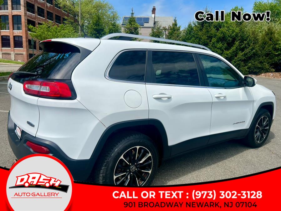 2015 Jeep Cherokee 4WD 4dr North photo