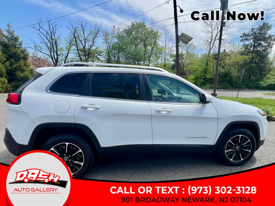 2015 Jeep Cherokee 4WD 4dr North photo