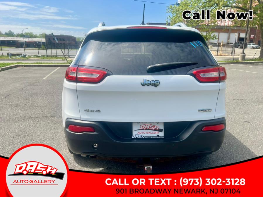 2015 Jeep Cherokee 4WD 4dr North photo