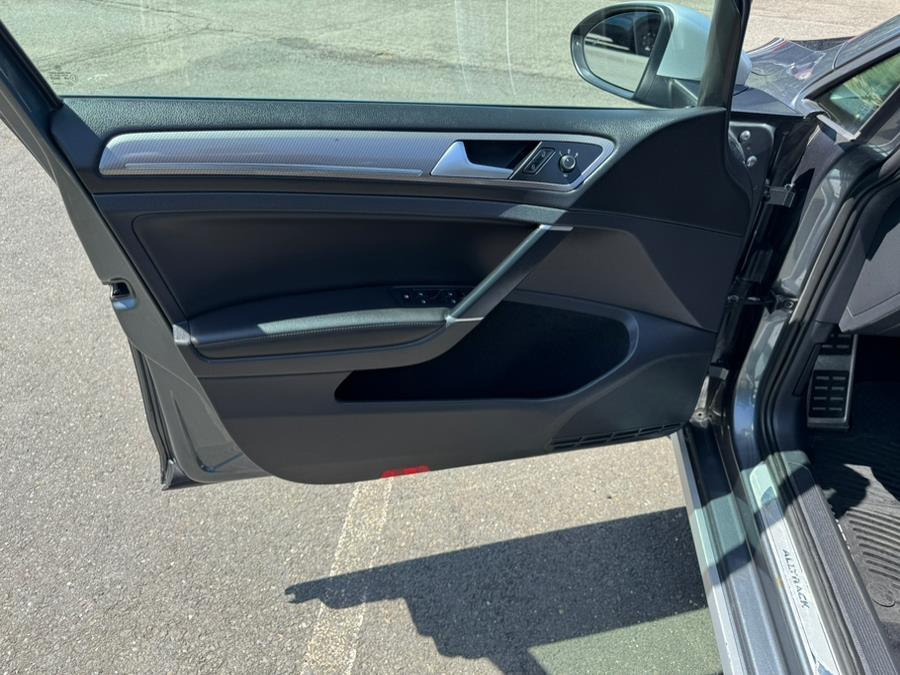 2018 Volkswagen Golf Alltrack 1.8T SE Manual photo