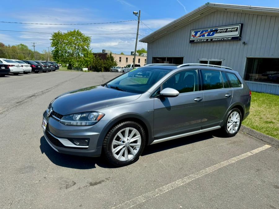 2018 Volkswagen Golf Alltrack 1.8T SE Manual photo