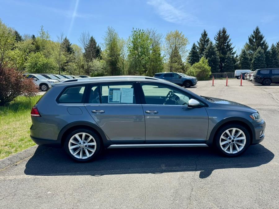 2018 Volkswagen Golf Alltrack 1.8T SE Manual photo