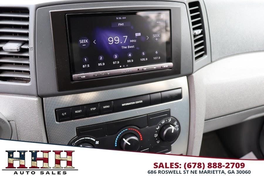 2005 Jeep Grand Cherokee Laredo photo