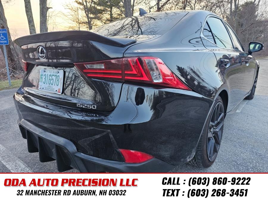 2015 Lexus IS 250 photo