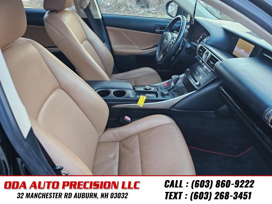 2015 Lexus IS 250 photo