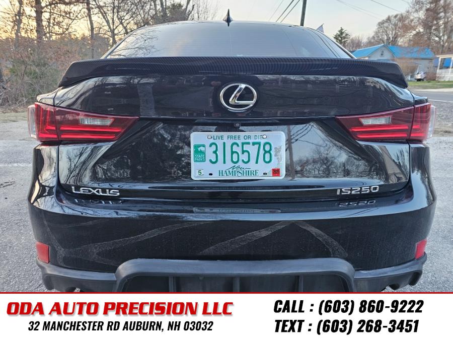 2015 Lexus IS 250 photo