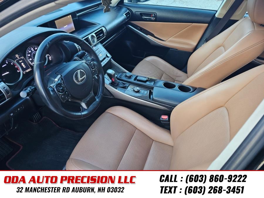 2015 Lexus IS 250 photo