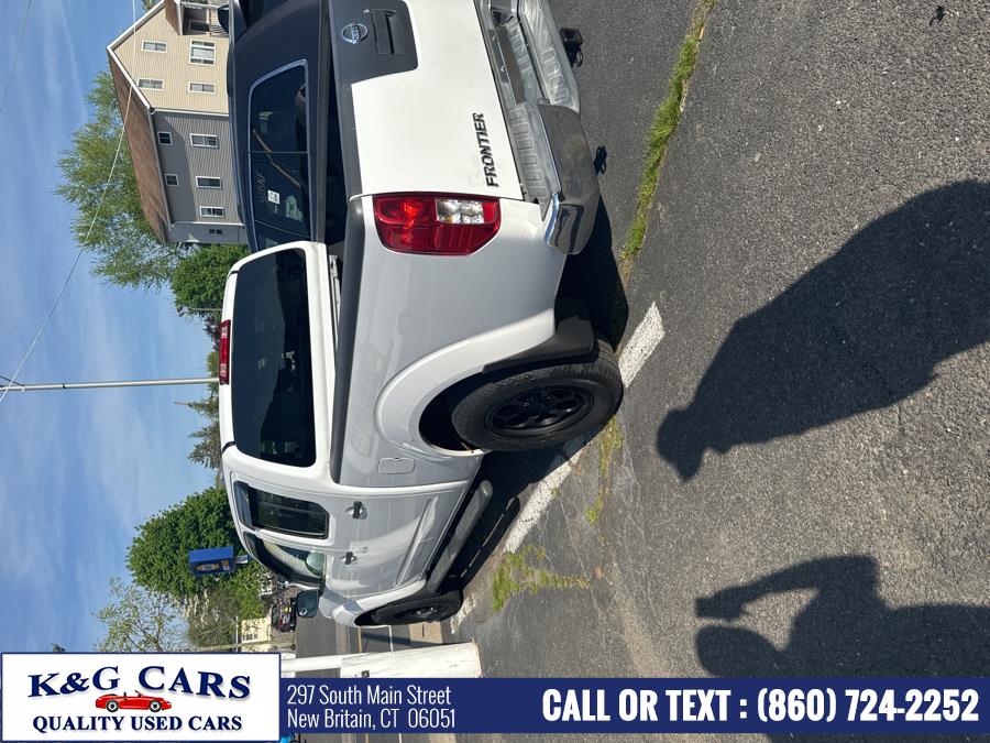 2012 Nissan Frontier SV V6 photo