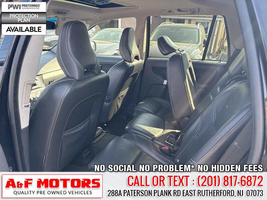 2013 Volvo XC90 3.2 R-Design photo