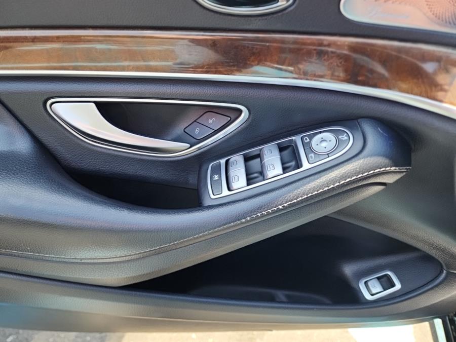 2015 Mercedes-Benz S-Class S550 4MATIC photo