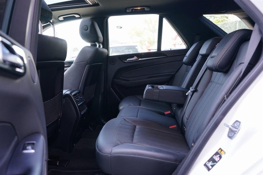 2019 Mercedes-Benz GLE GLE 400 photo