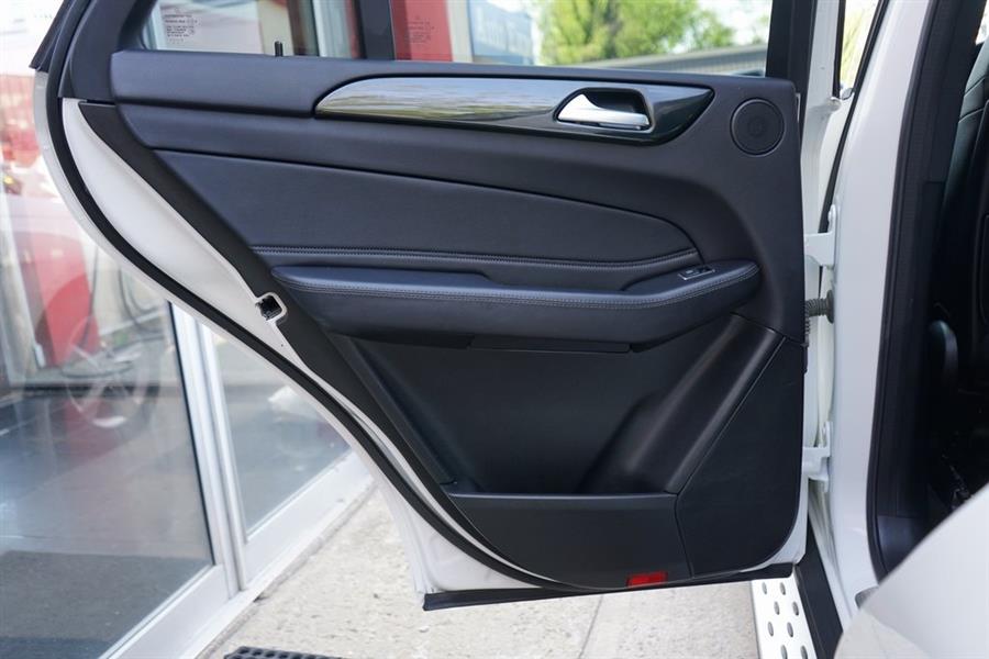 2019 Mercedes-Benz GLE GLE 400 photo