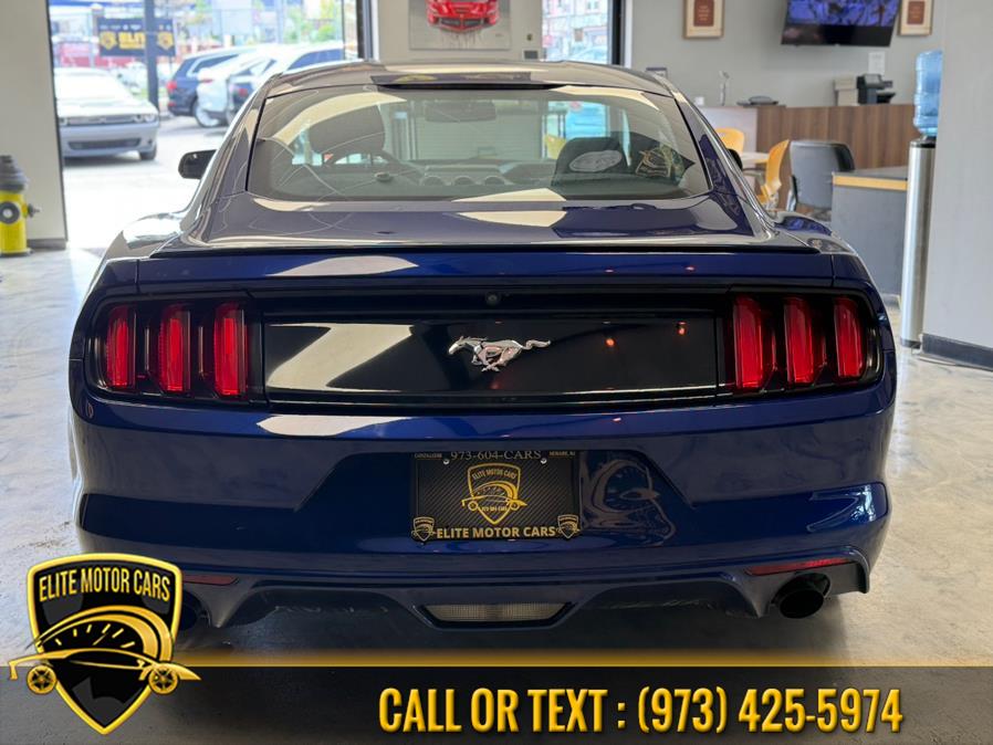 2016 Ford Mustang 2dr Fastback EcoBoost Premium photo