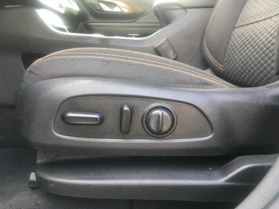 2019 GMC Terrain FWD 4dr SLE photo
