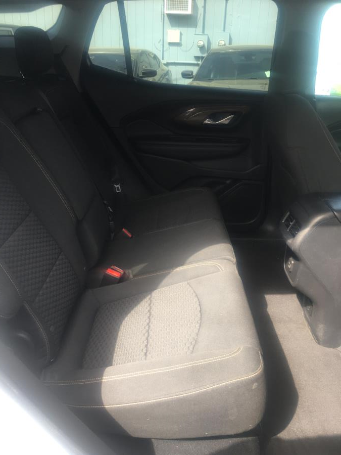 2019 GMC Terrain FWD 4dr SLE photo