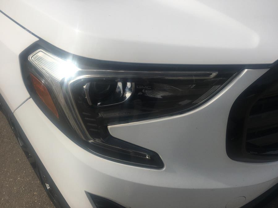 2019 GMC Terrain FWD 4dr SLE photo