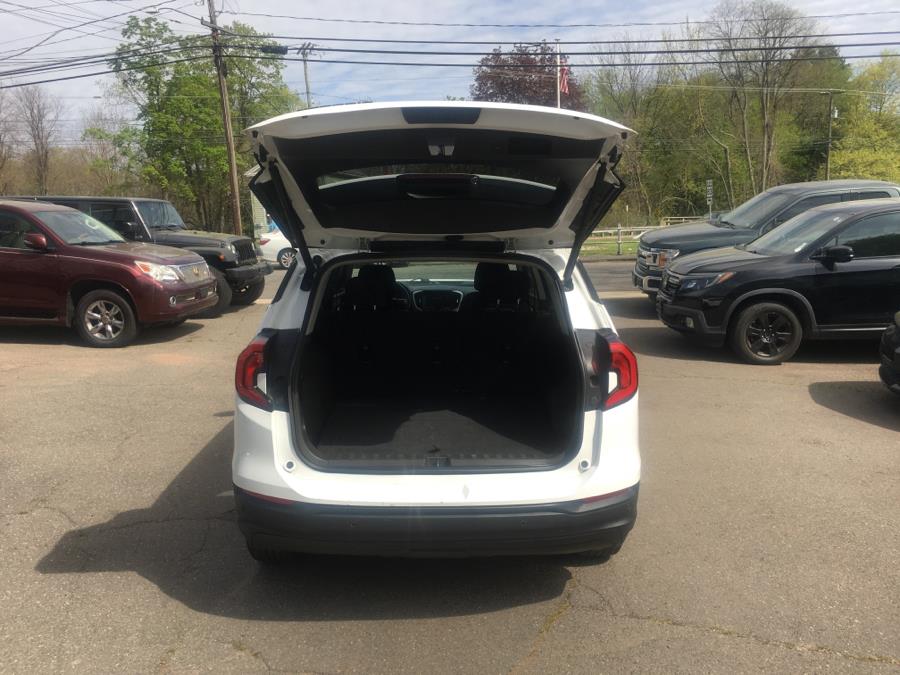 2019 GMC Terrain FWD 4dr SLE photo
