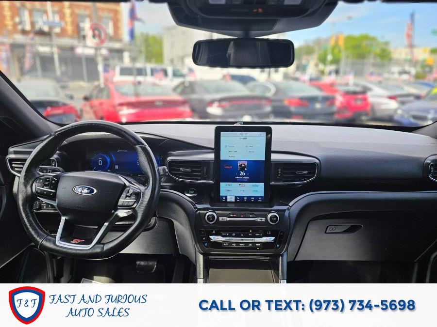 2020 Ford Explorer ST Sport Utility 4D photo