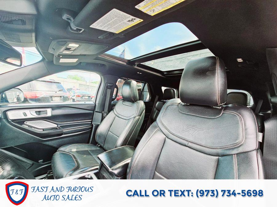 2020 Ford Explorer ST Sport Utility 4D photo