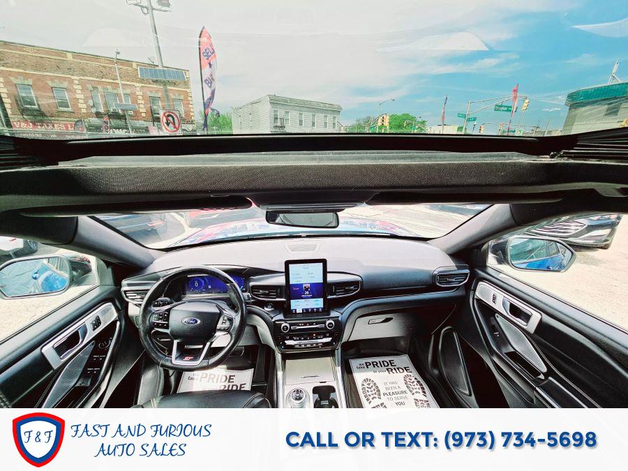 2020 Ford Explorer ST Sport Utility 4D photo