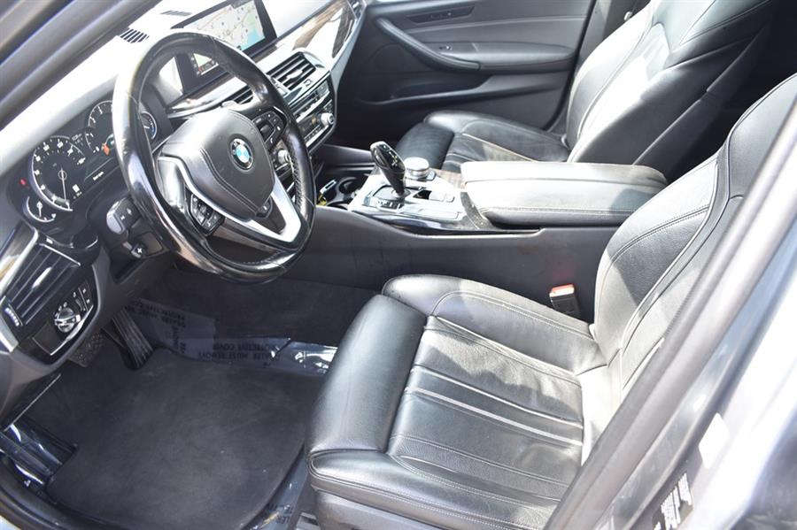 2019 BMW 5-Series 530 XI photo