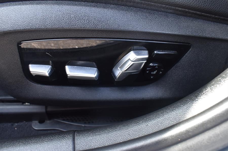 2019 BMW 5-Series 530 XI photo