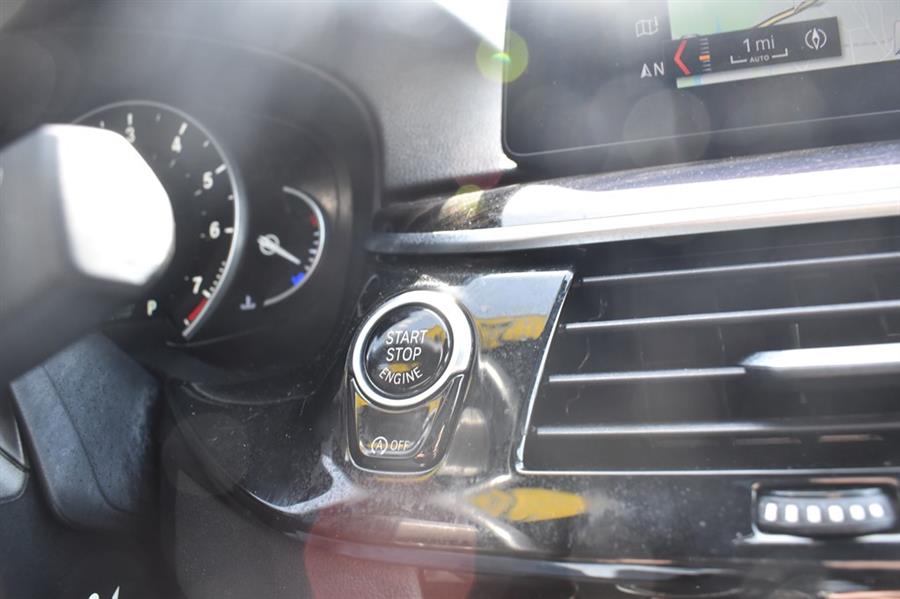 2019 BMW 5-Series 530 XI photo