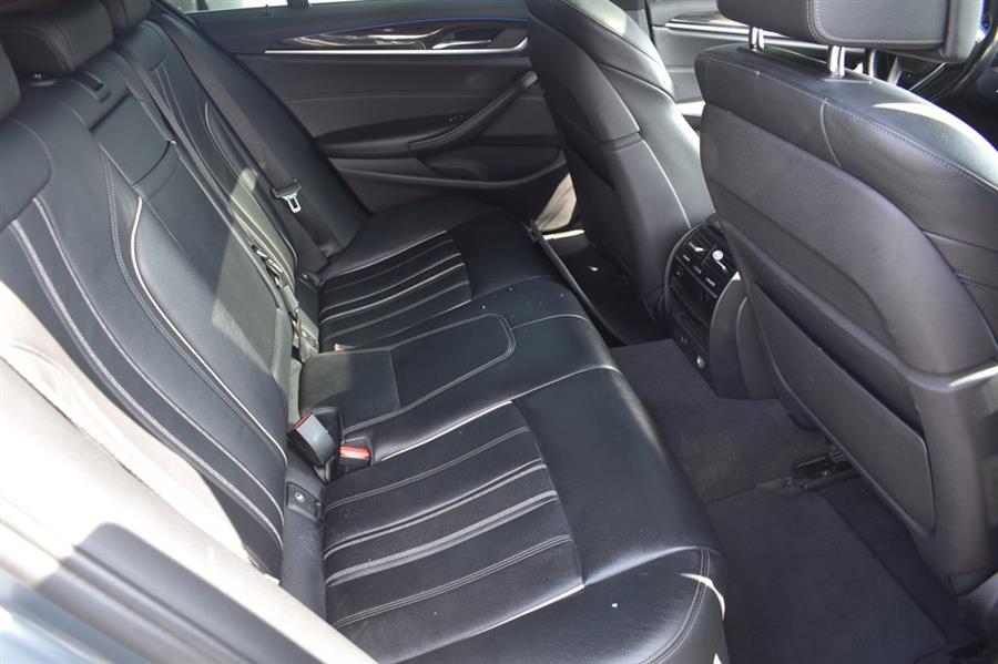 2019 BMW 5-Series 530 XI photo