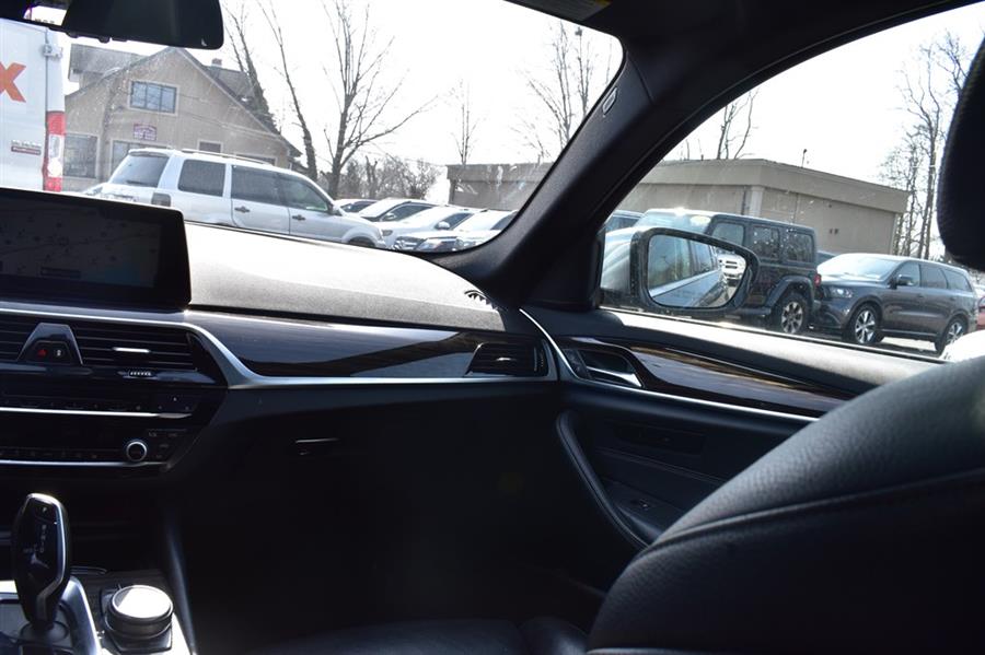 2019 BMW 5-Series 530 XI photo