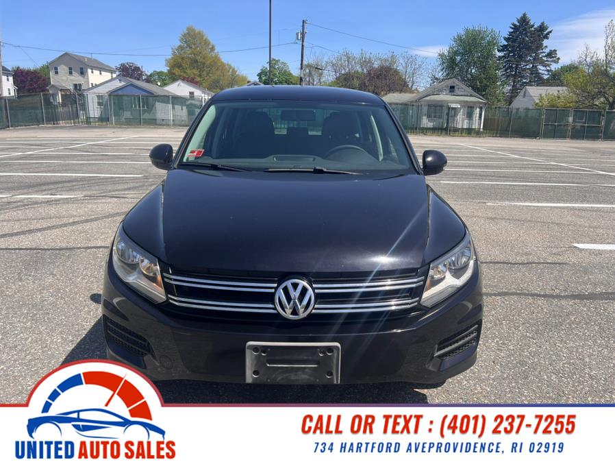 2012 Volkswagen Tiguan S photo