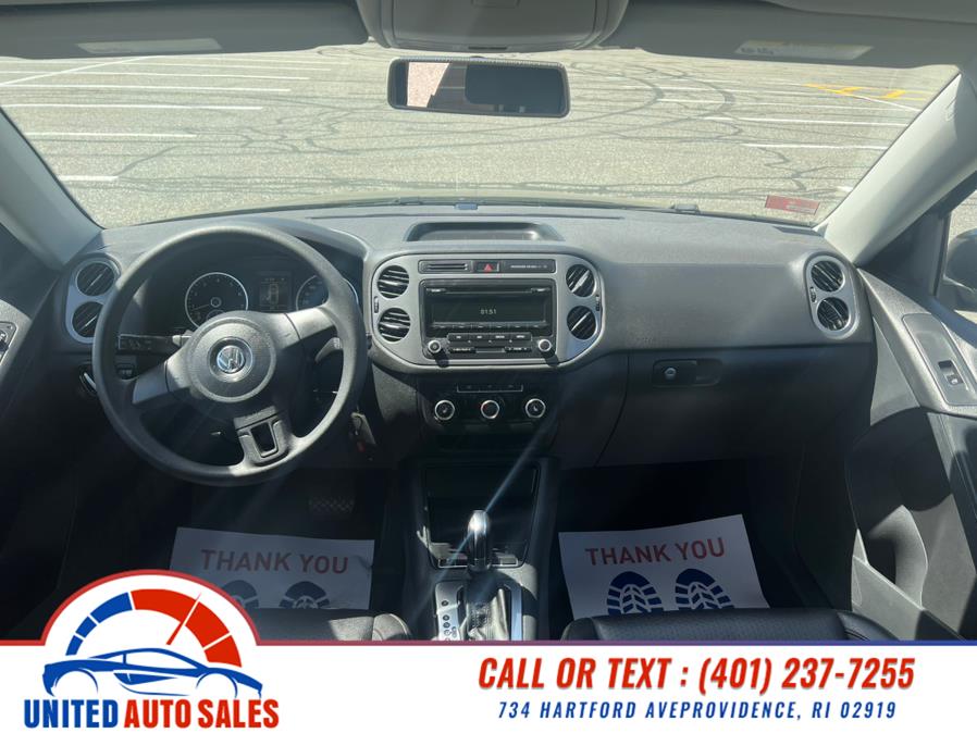 2012 Volkswagen Tiguan S photo