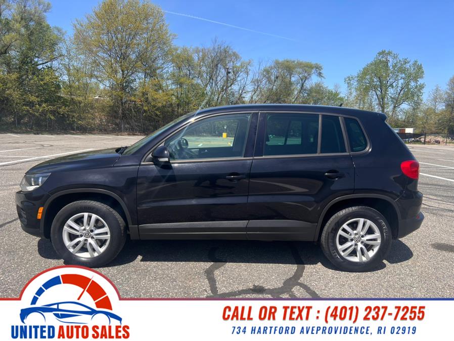 2012 Volkswagen Tiguan S photo