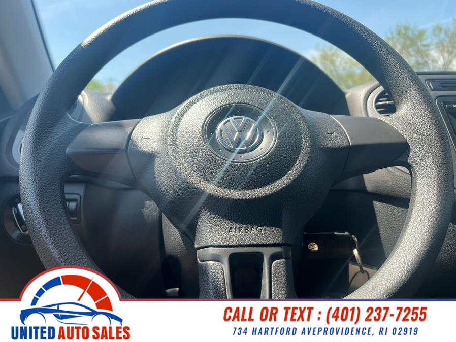 2012 Volkswagen Tiguan S photo