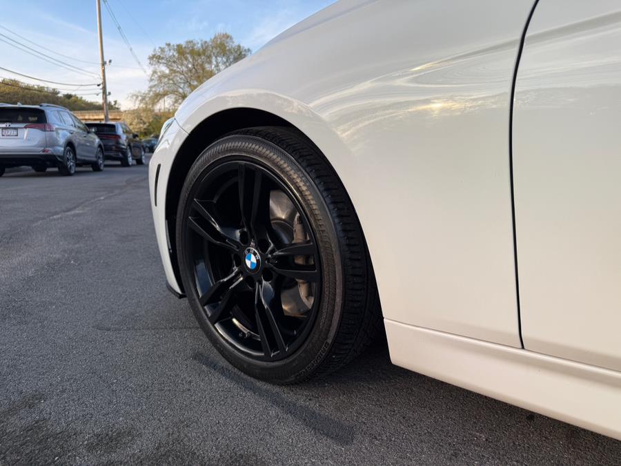 2018 BMW 3-Series 330i Sedan South Africa photo