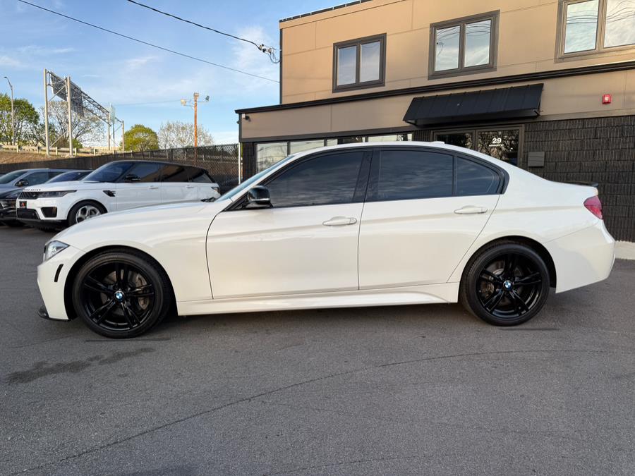 2018 BMW 3-Series 330i Sedan South Africa photo