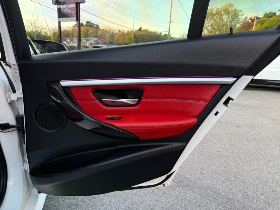 2018 BMW 3-Series 330i Sedan South Africa photo