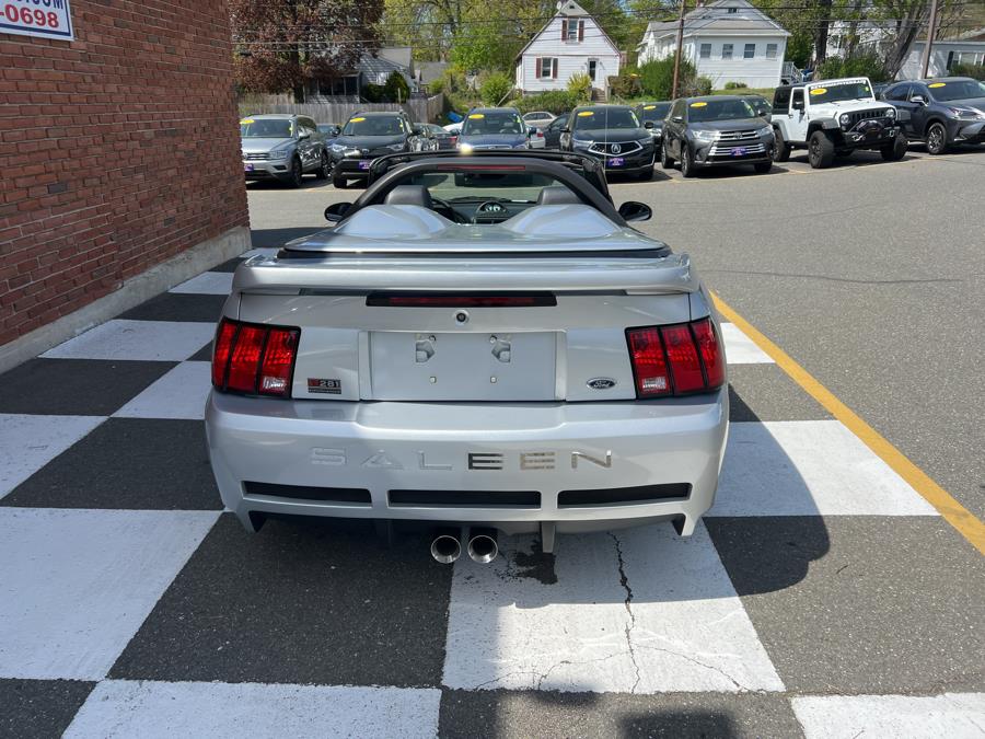 2003 Ford Mustang GT Deluxe photo